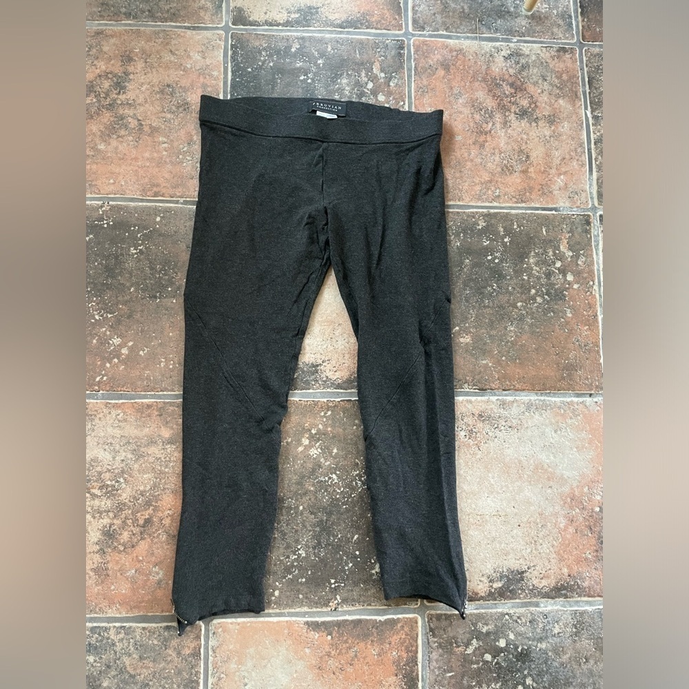 Peruvian Connection Dark Gray Leggings With Zipper Detail Sz 8